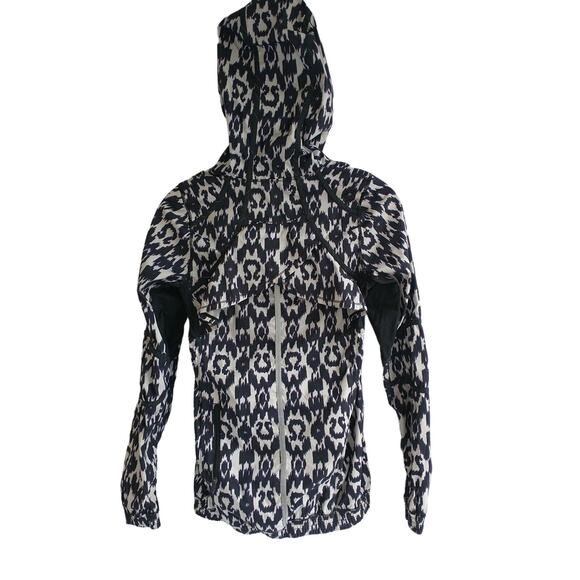 LULULEMON Women's Willpower 1/2 Zip Windbreaker Hooded Jacket Ikat Size 0/2? EUC - Picture 3 of 11
